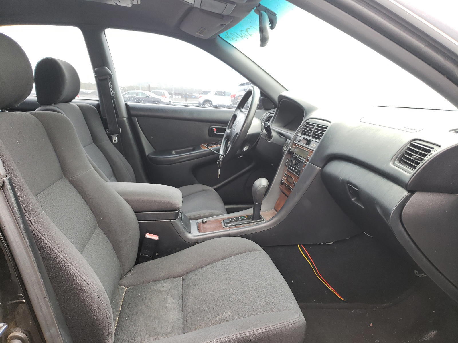 Photo 5 from auction – 2001 LEXUS ES with VIN JT8BF28GX15105183