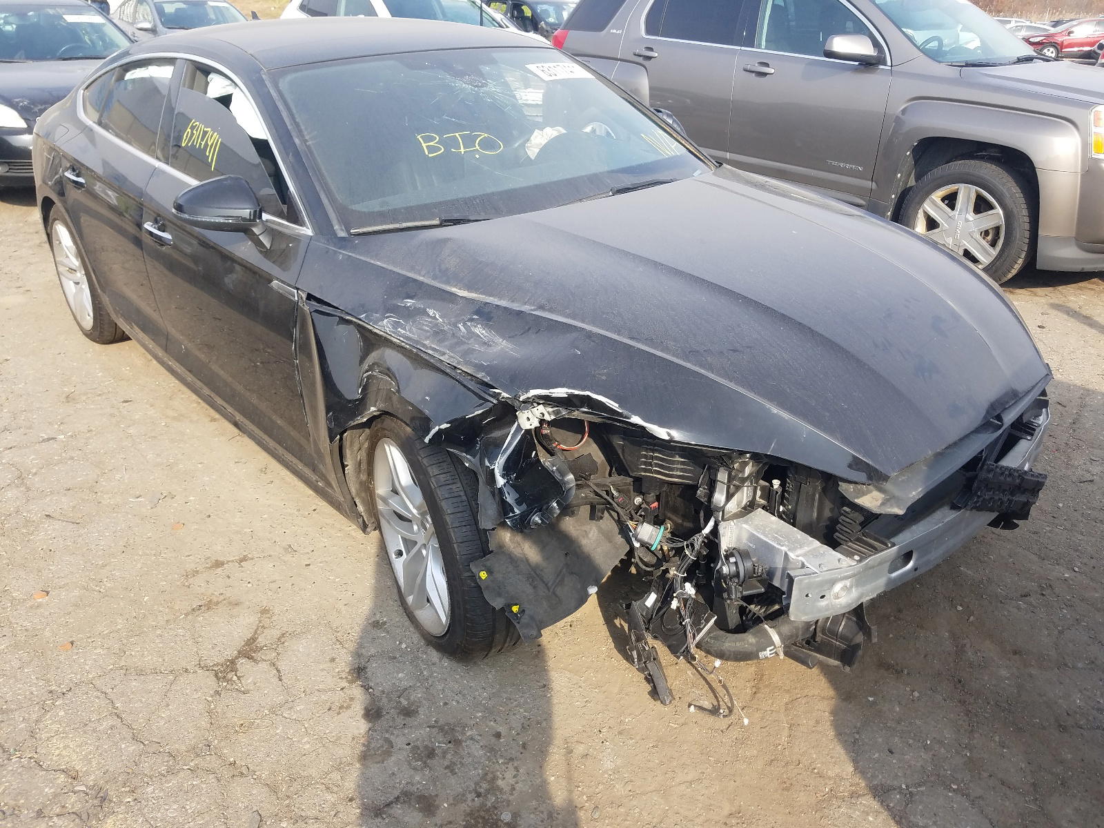 AUDI A5 PREMIUM 2019 with VIN WAUANCF50KA053916 - Photo from auction