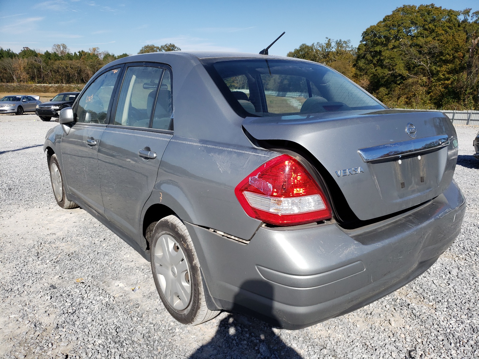 Photo 3 from auction – 2010 NISSAN VERSA S with VIN 3N1BC1AP8AL467823