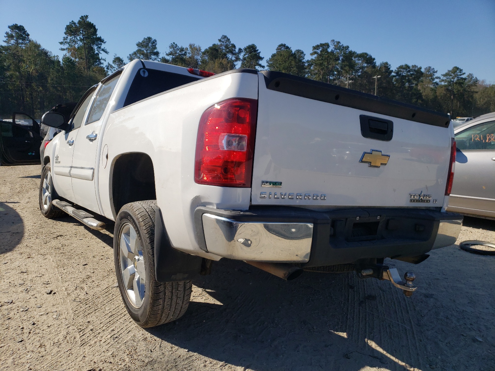Photo 3 from auction – 2011 CHEVROLET SILVERADO with VIN 3GCPCSE07BG197614