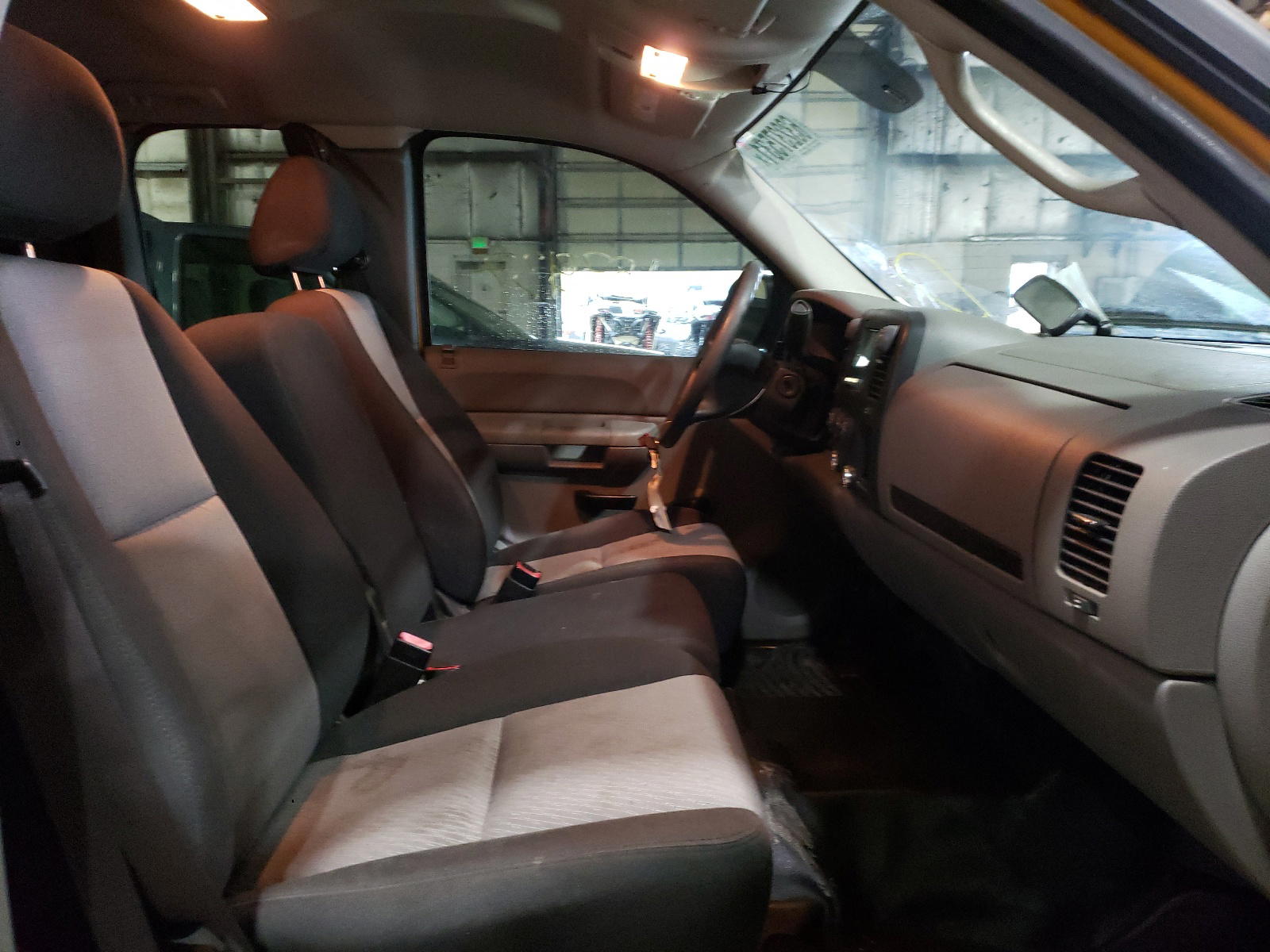 Photo 5 from auction – 2008 CHEVROLET SILVERADO with VIN 1GCEC19078Z223374