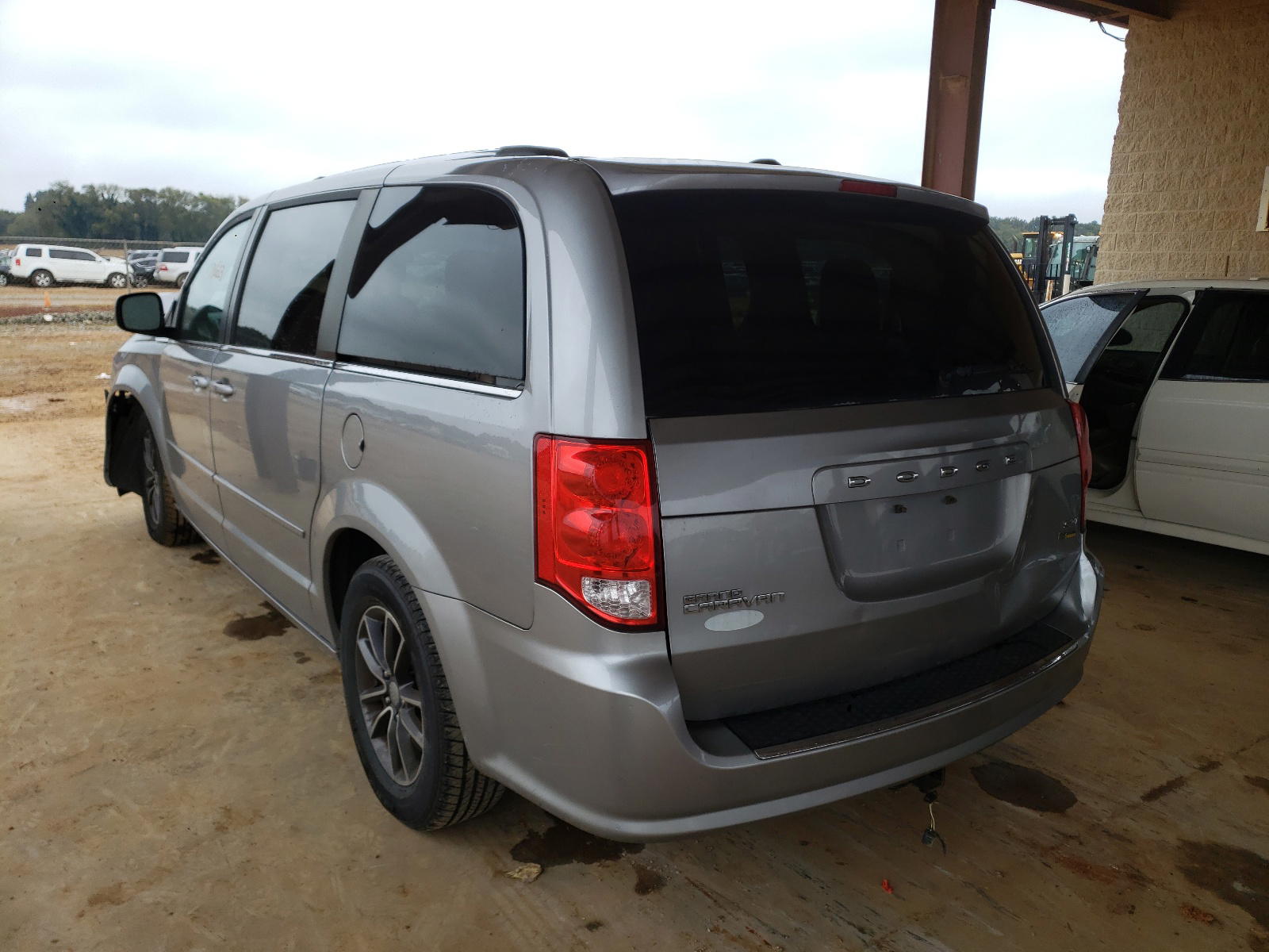 Photo 3 from auction – 2017 DODGE GRAND CARA with VIN 2C4RDGCG8HR649253