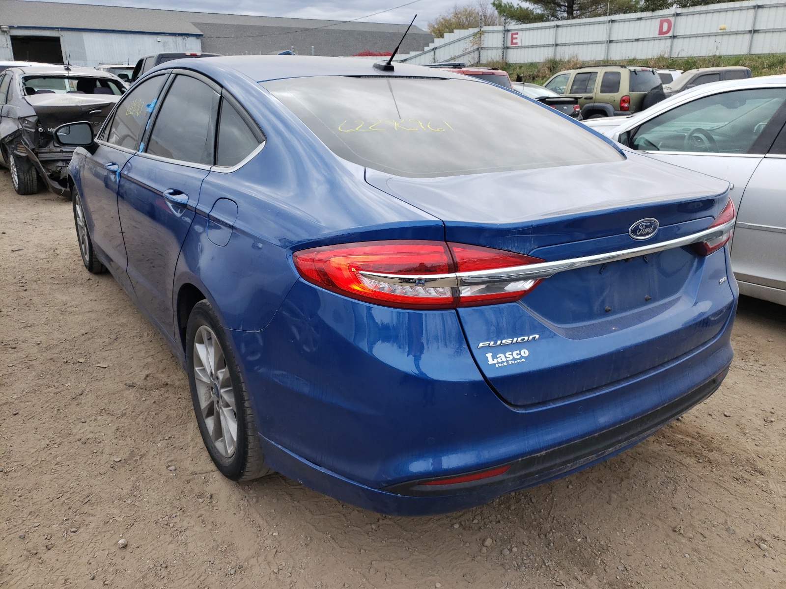 Photo 3 from auction – 2017 FORD FUSION SE with VIN 3FA6P0H74HR411765