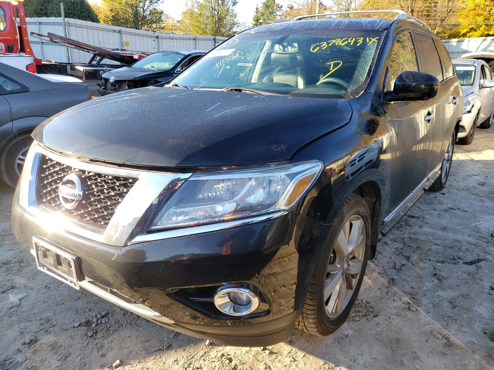 Photo 2 from auction – 2015 NISSAN PATHFINDER with VIN 5N1AR2MM5FC706435