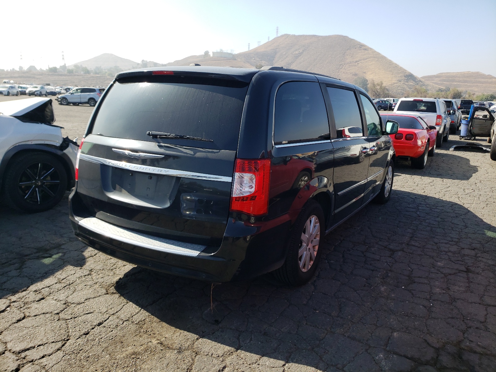 Photo 4 from auction – 2012 CHRYSLER TOWN & COU with VIN 2C4RC1CG3CR376750