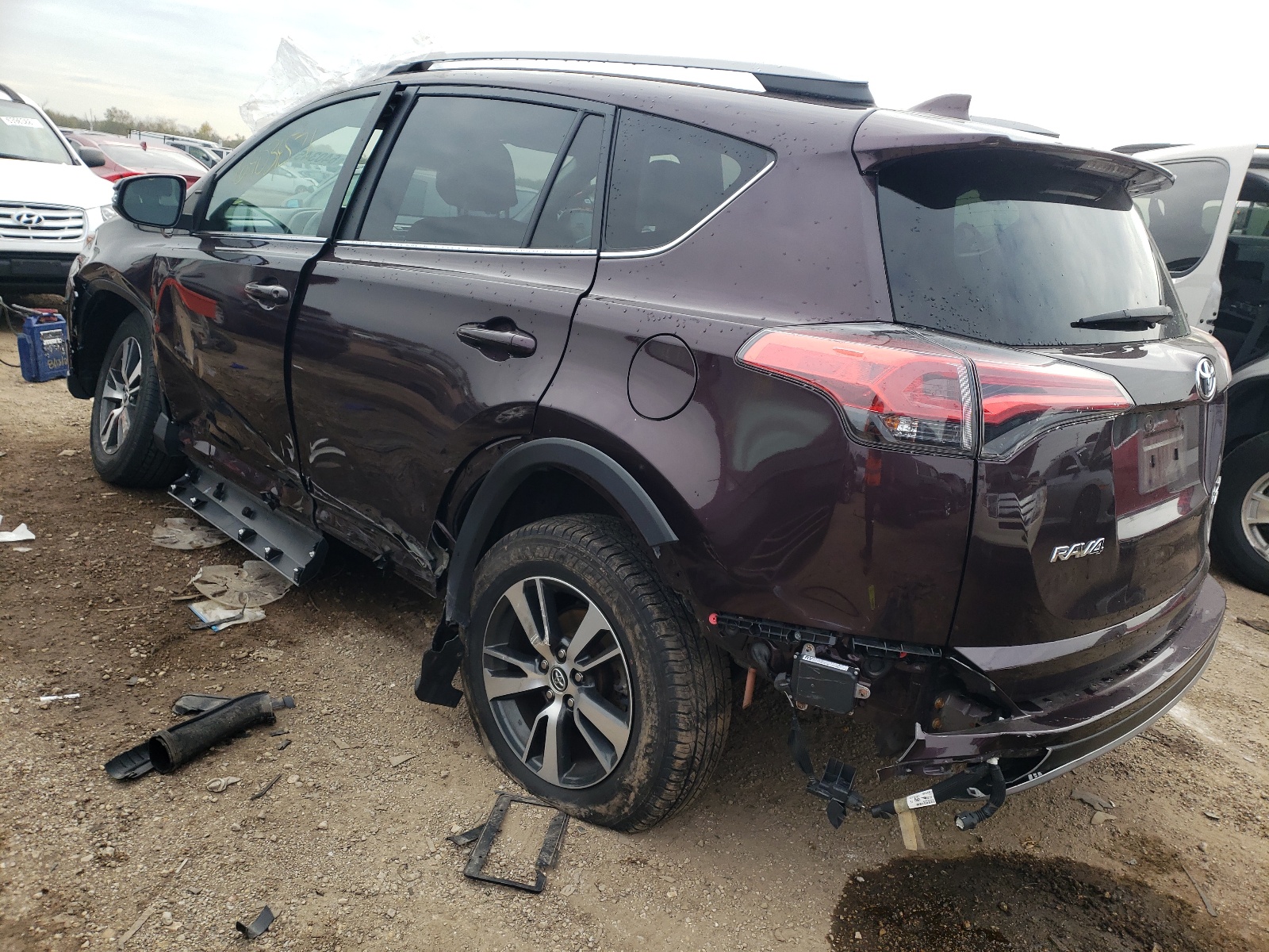 Photo 3 from auction – 2018 TOYOTA RAV4 ADVEN with VIN 2T3RFREVXJW834174