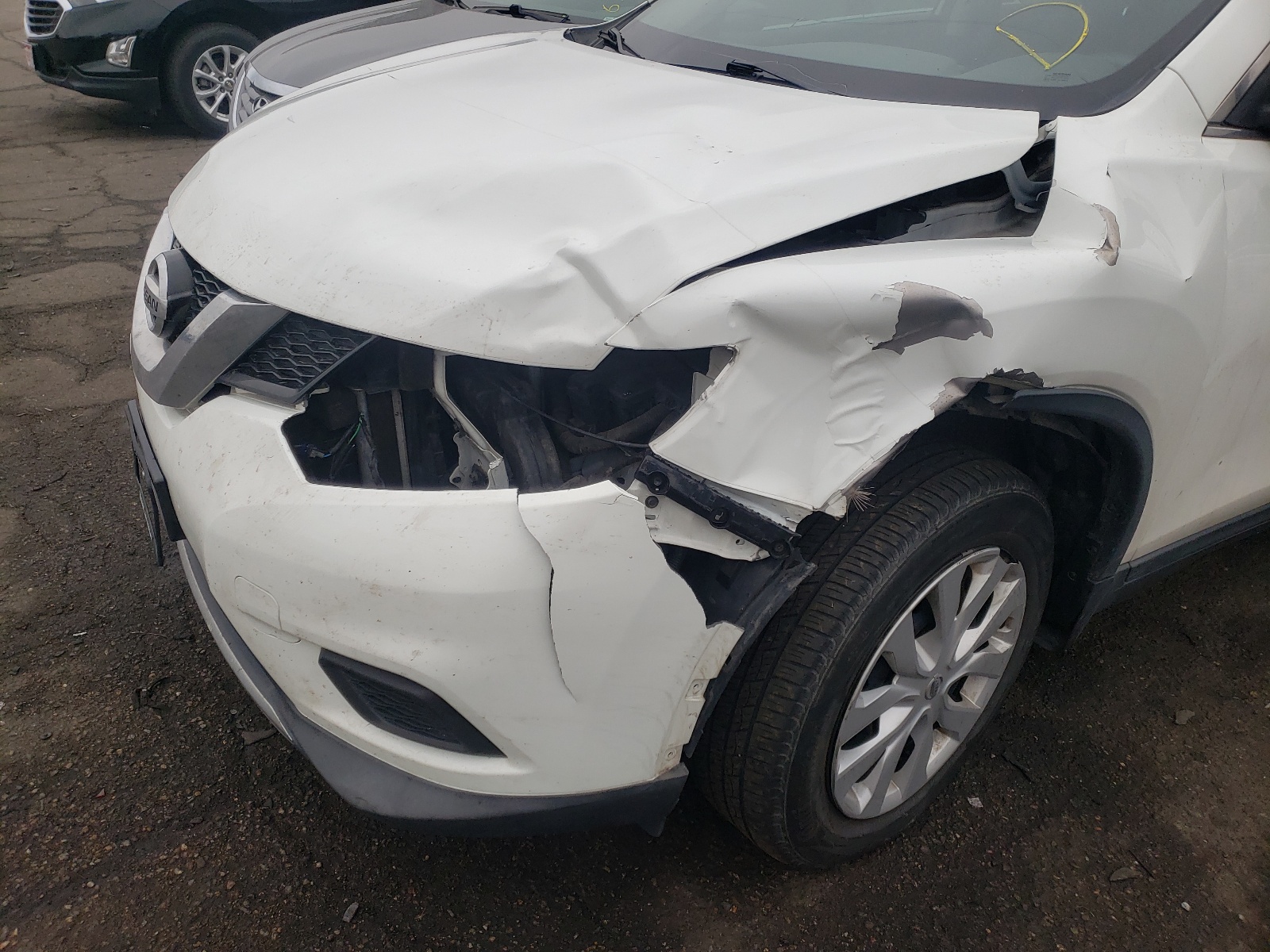 Photo 9 from auction – 2016 NISSAN ROGUE S with VIN KNMAT2MV8GP706373