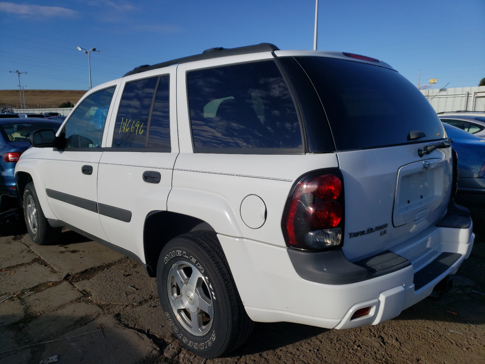 Photo 3 from auction – 2005 CHEVROLET TRAILBLAZE with VIN 1GNDT13S952303602