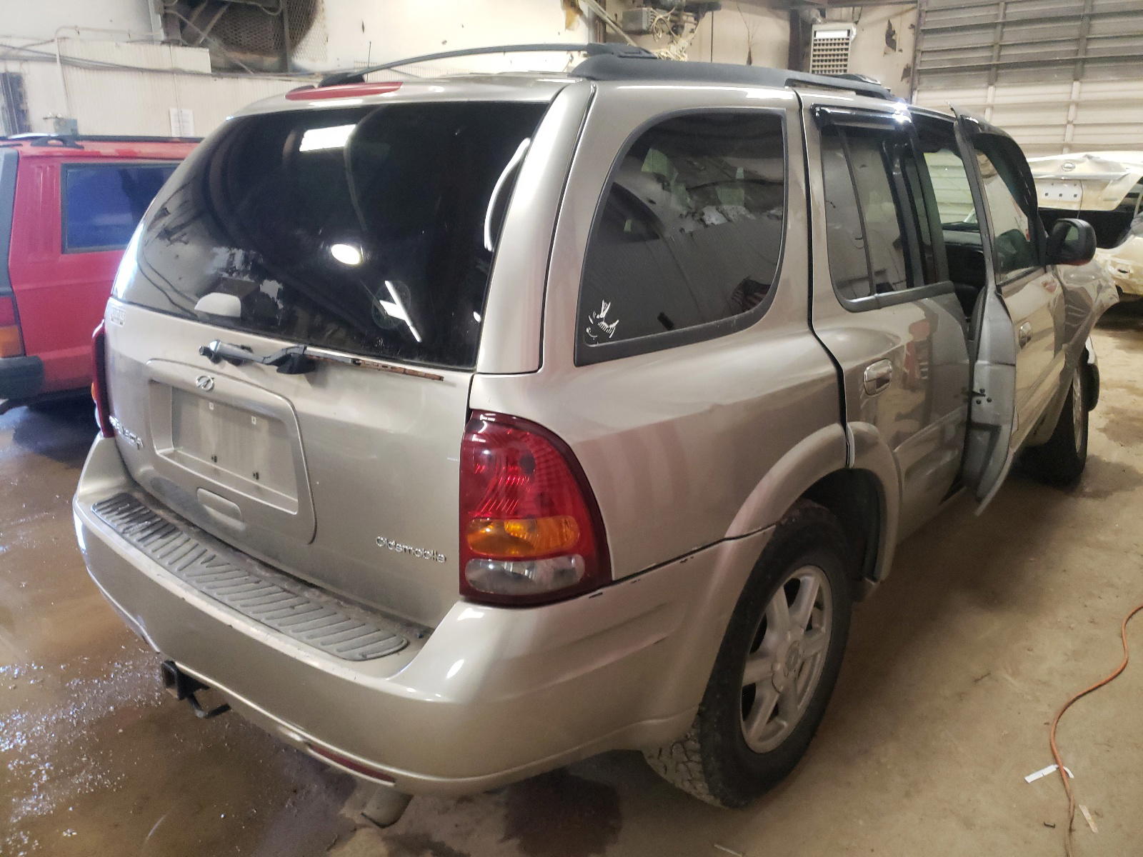 Photo 4 from auction – 2002 OLDSMOBILE BRAVADA with VIN 1GHDT13S522139036