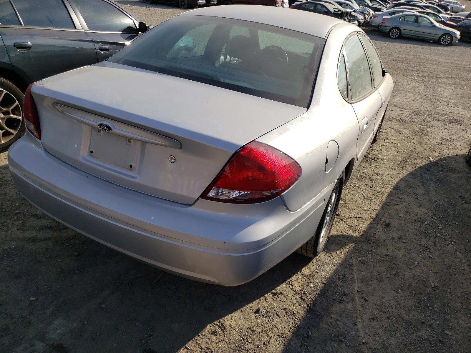 Photo 4 from auction – 2004 FORD TAURUS with VIN 1FAFP53294G179514