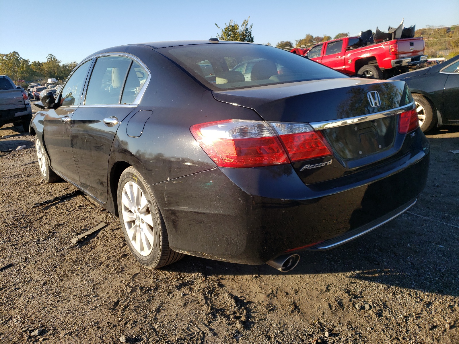 Photo 3 from auction – 2015 HONDA ACCORD EXL with VIN 1HGCR3F80FA034851