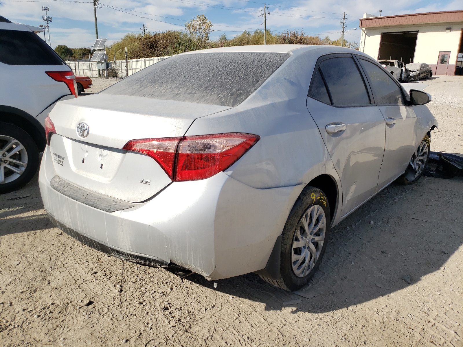 Photo 4 from auction – 2019 TOYOTA COROLLA L with VIN 2T1BURHE4KC171568