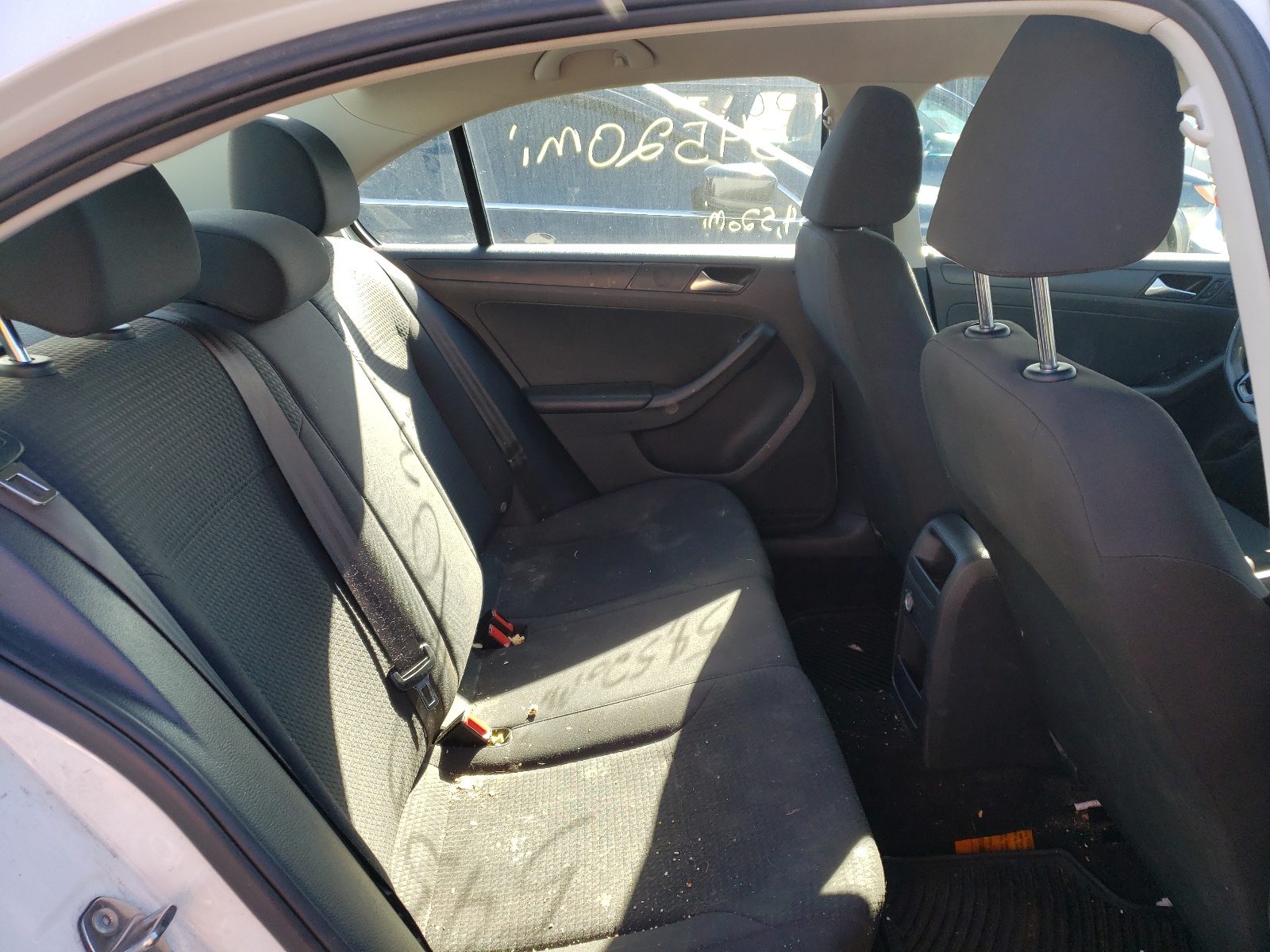 Photo 6 from auction – 2015 VOLKSWAGEN JETTA BASE with VIN 3VW2K7AJ4FM298476