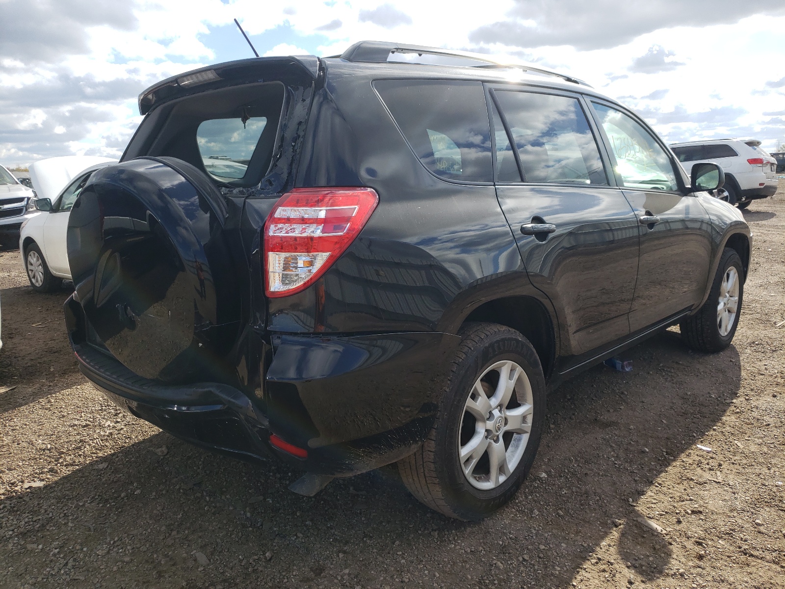 Zdjęcie 4 z aukcji – 2011 TOYOTA RAV4 z VIN 2T3ZF4DVXBW095538