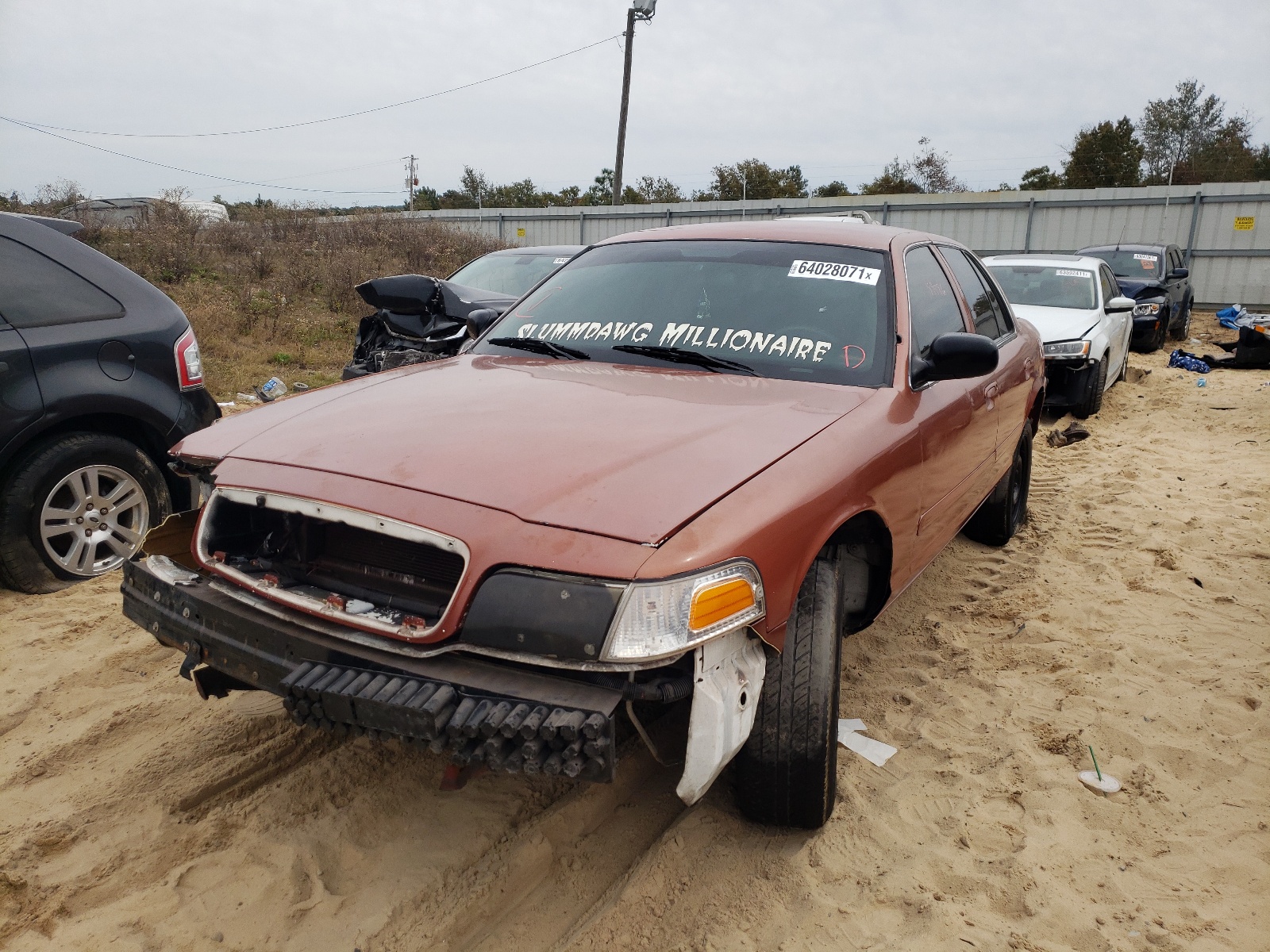 Photo 2 from auction – 2006 FORD CROWN VICT with VIN 2FAFP71W46X165972