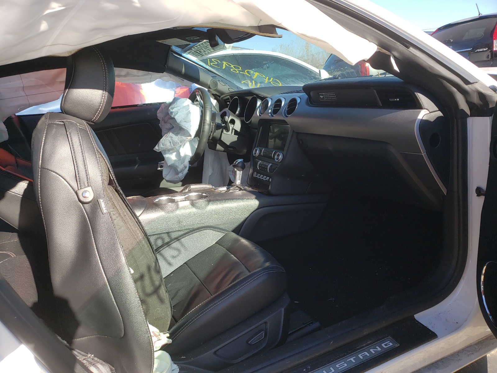 Photo 5 from auction – 2020 FORD MUSTANG with VIN 1FA6P8TH9L5136811