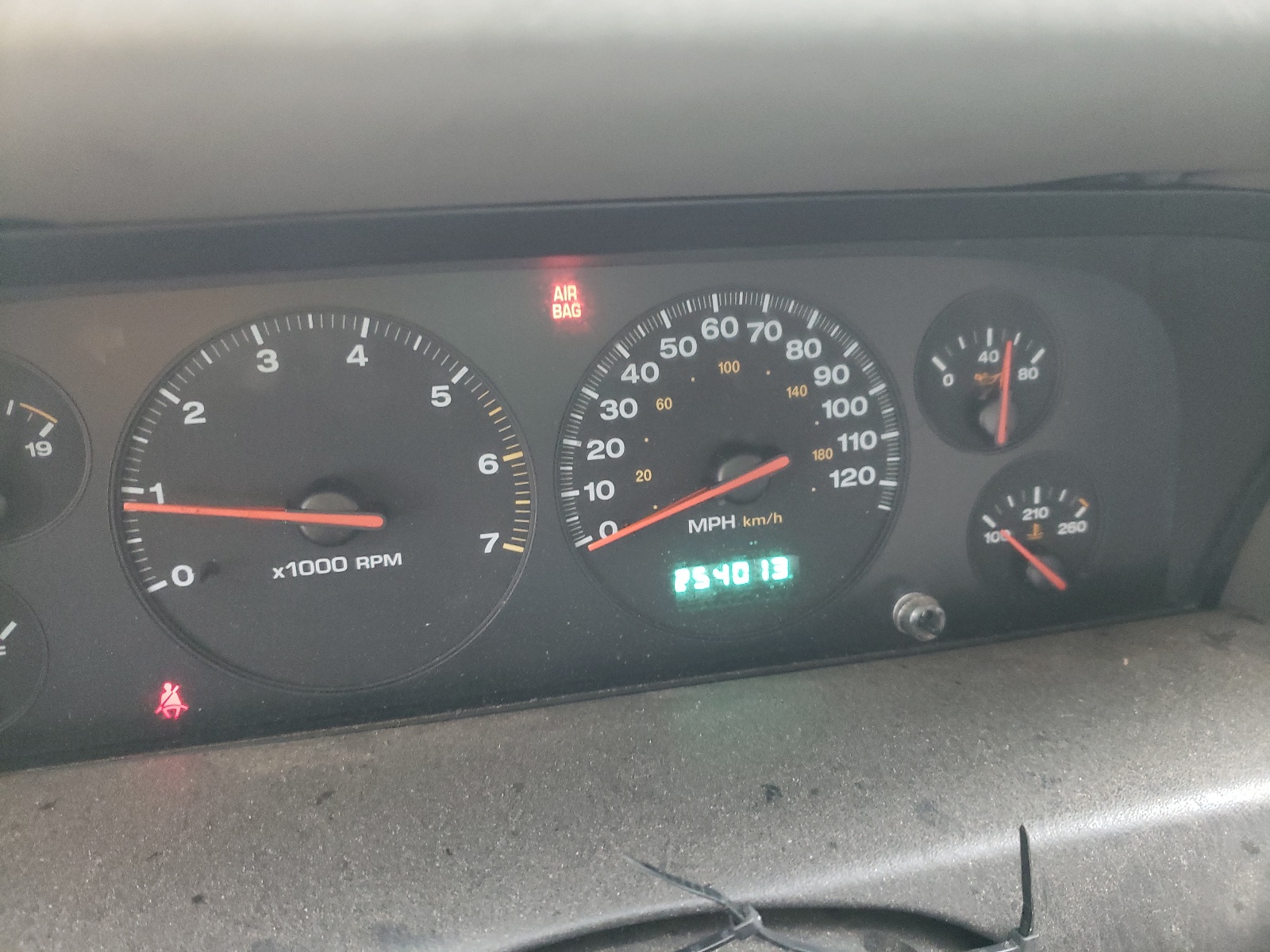 Zdjęcie 8 z aukcji – 2001 JEEP GRAND CHER z VIN 1J4GX48S91C690252