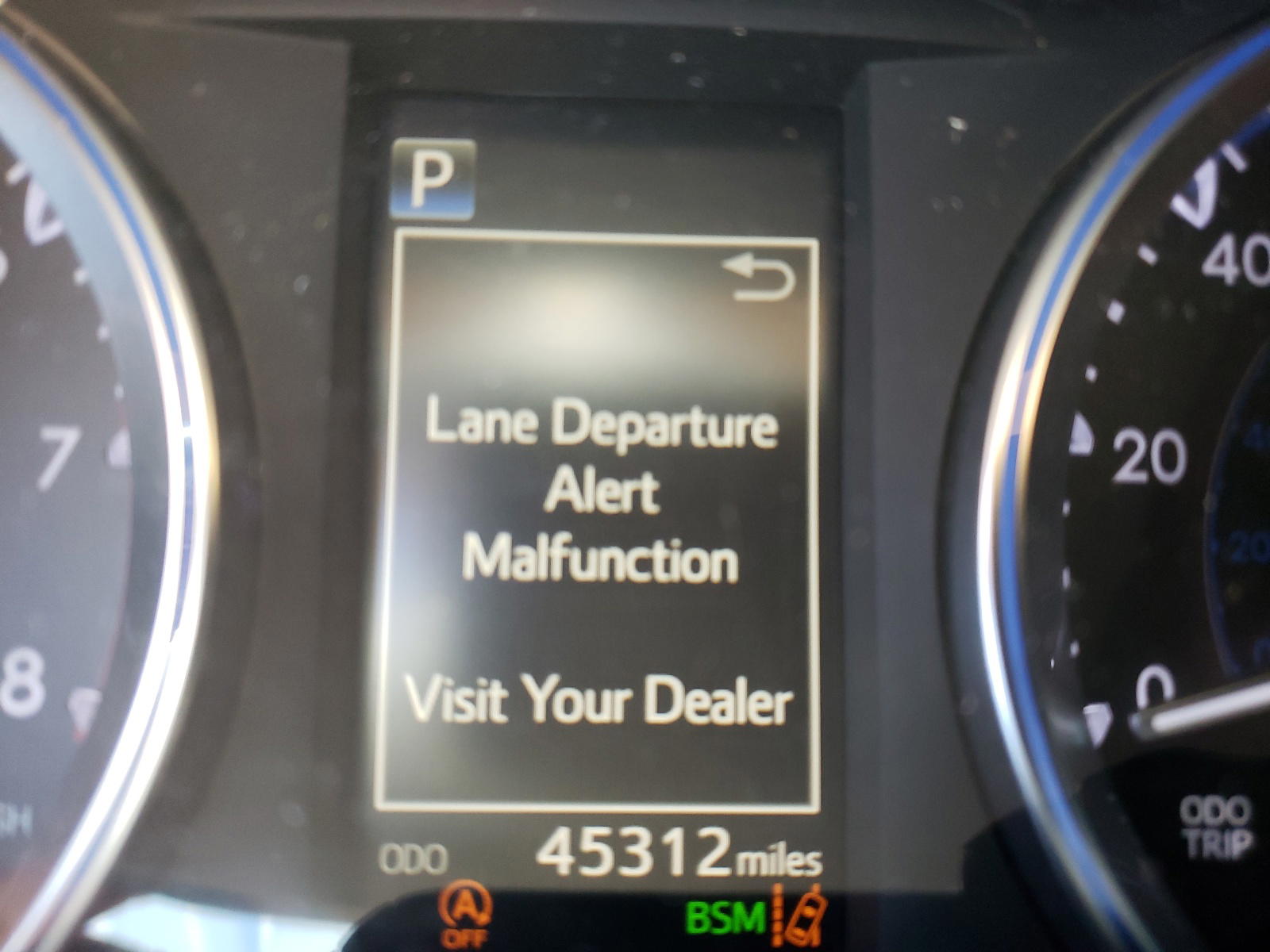 Photo 8 from auction – 2018 TOYOTA HIGHLANDER with VIN 5TDYZRFH7JS280038
