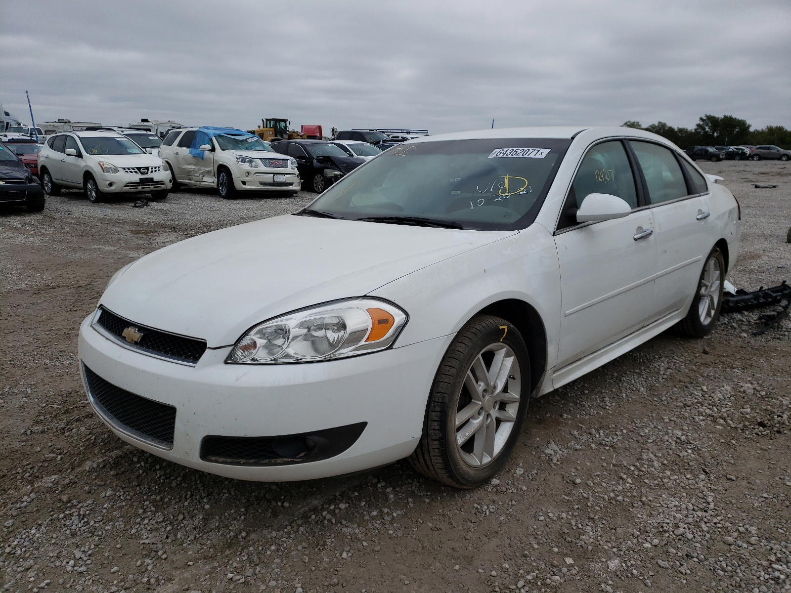 Photo 2 from auction – 2016 CHEVROLET IMPALA LIM with VIN 2G1WC5E35G1126332