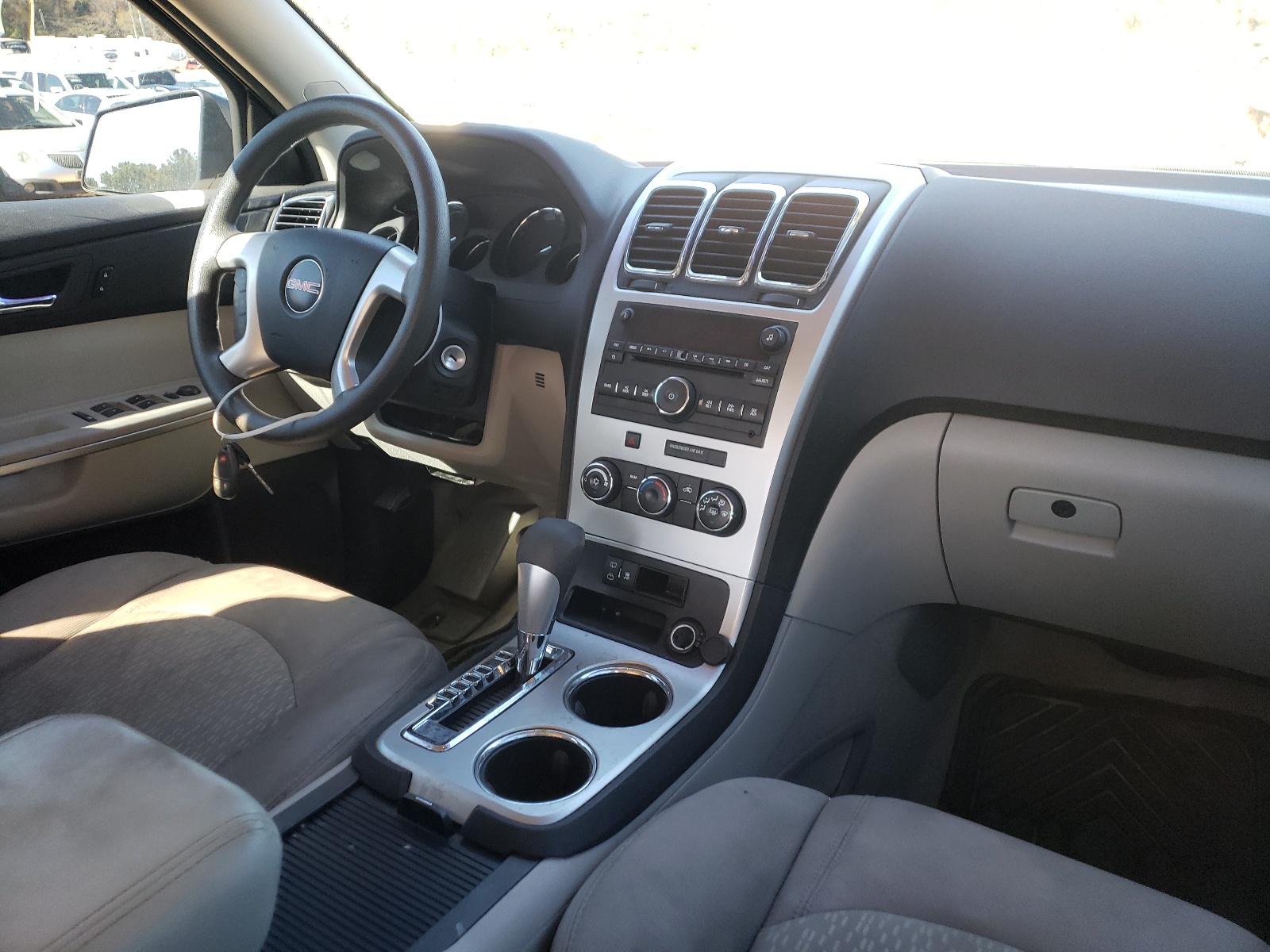 Photo 9 from auction – 2011 GMC ACADIA SLE with VIN 1GKKRNED9BJ277206