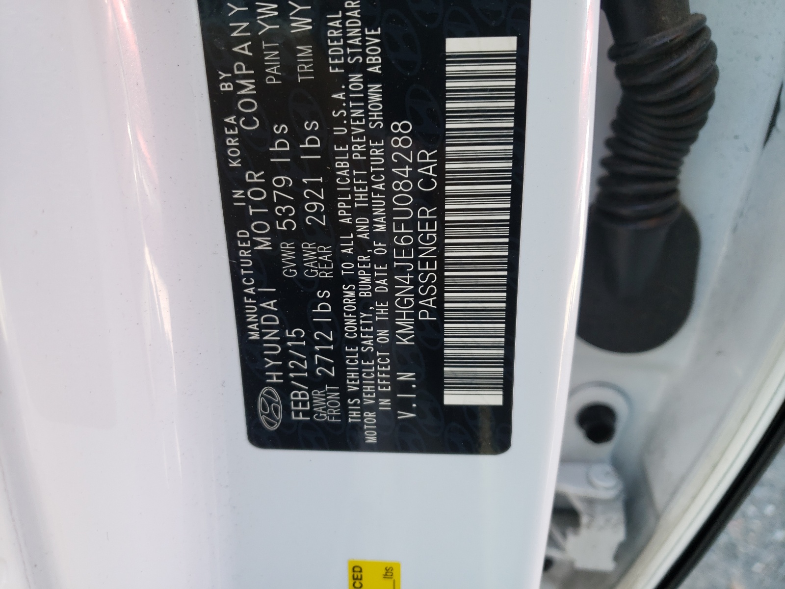 Photo 10 from auction – 2015 HYUNDAI GENESIS 3. with VIN KMHGN4JE6FU084288