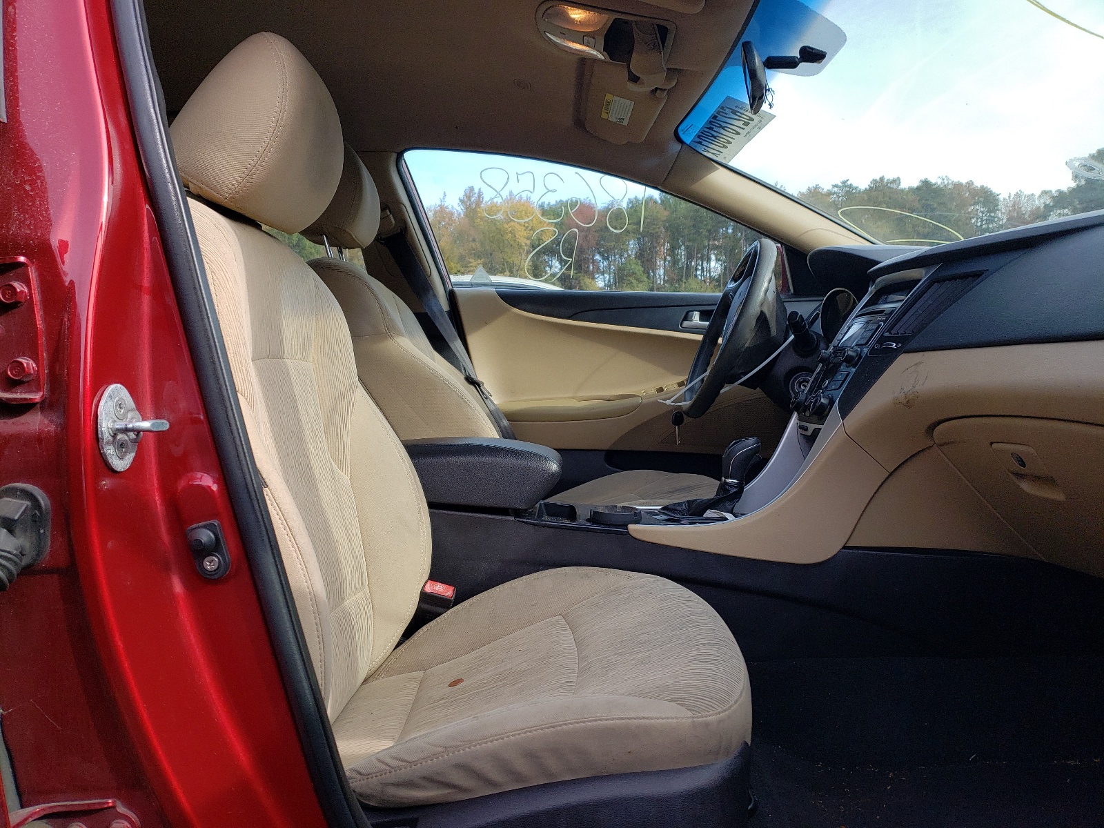 Photo 5 from auction – 2011 HYUNDAI SONATA GLS with VIN 5NPEB4AC0BH185303