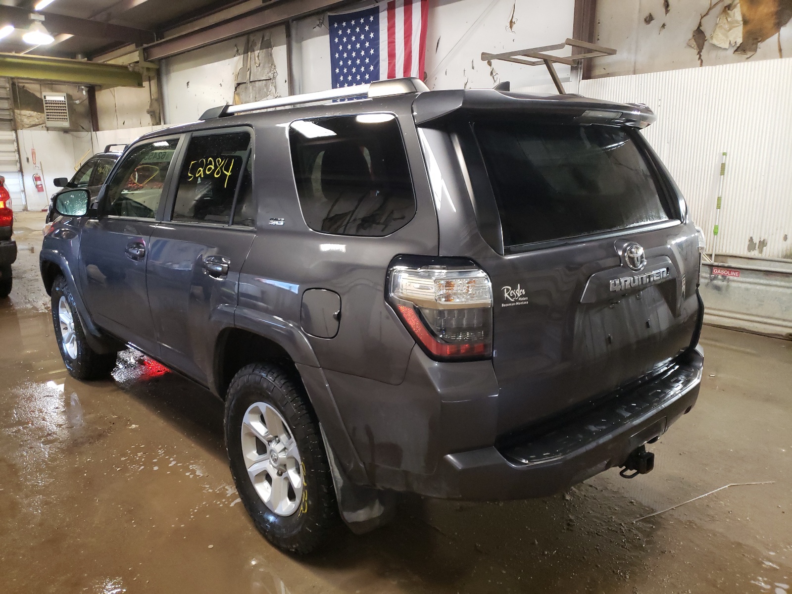 Photo 3 from auction – 2019 TOYOTA 4RUNNER SR with VIN JTEBU5JR9K5643066