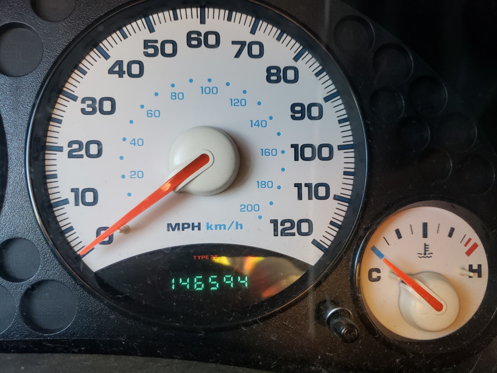 Photo 8 from auction – 2004 JEEP LIBERTY SP with VIN 1J4GL48K44W281509