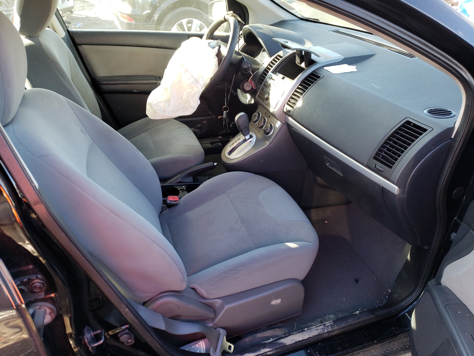 Photo 5 from auction – 2012 NISSAN SENTRA 2.0 with VIN 3N1AB6AP5CL779578