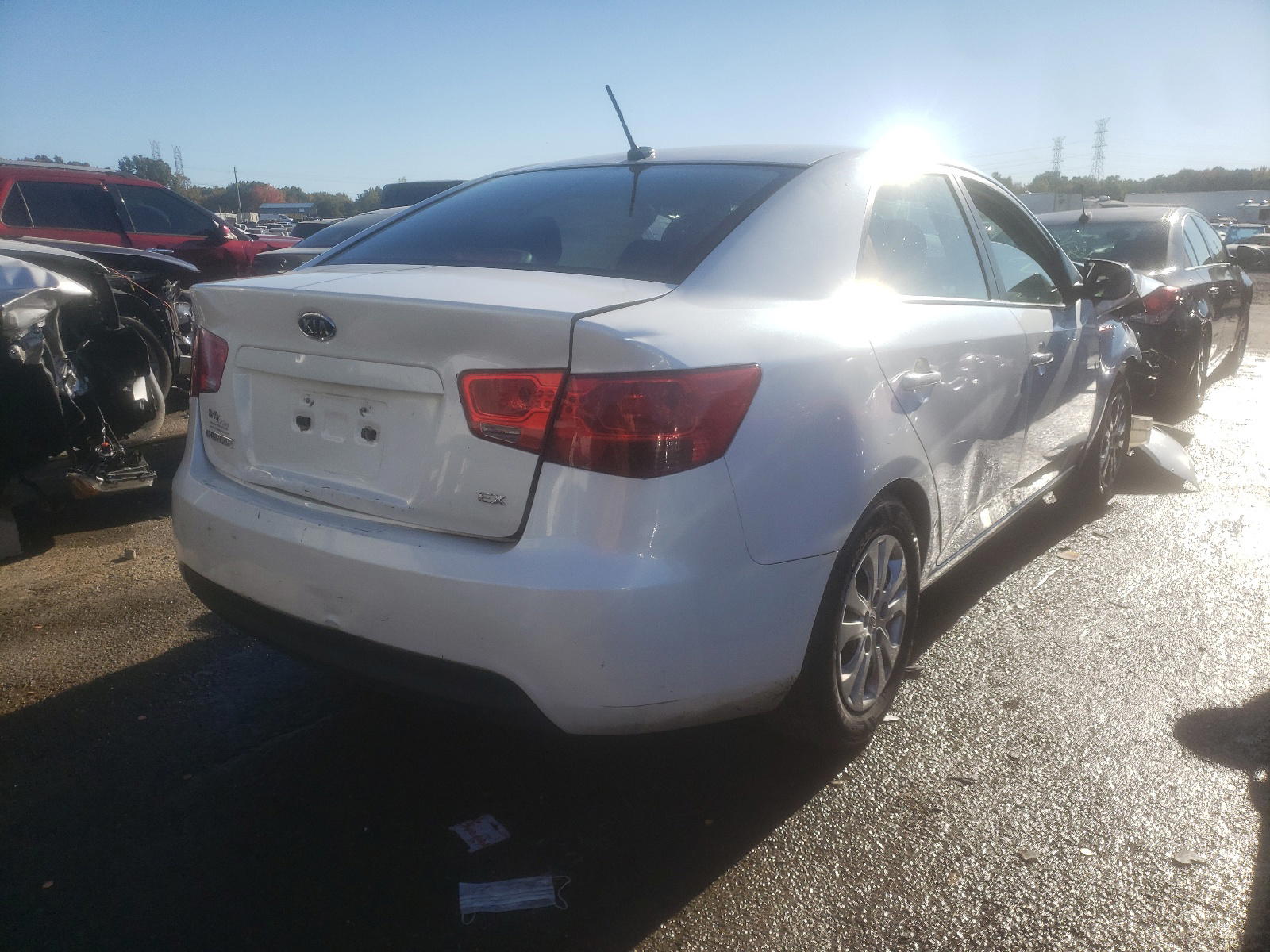 Photo 4 from auction – 2013 KIA FORTE EX with VIN KNAFU4A28D5687367