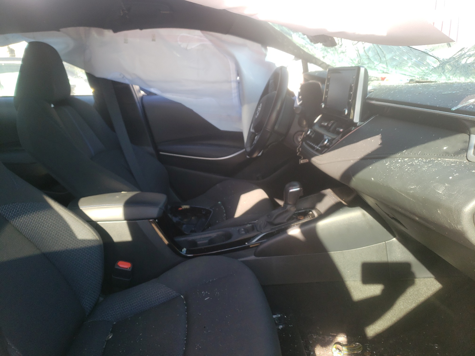 Photo 5 from auction – 2021 TOYOTA COROLLA SE with VIN 5YFS4MCE0MP073053