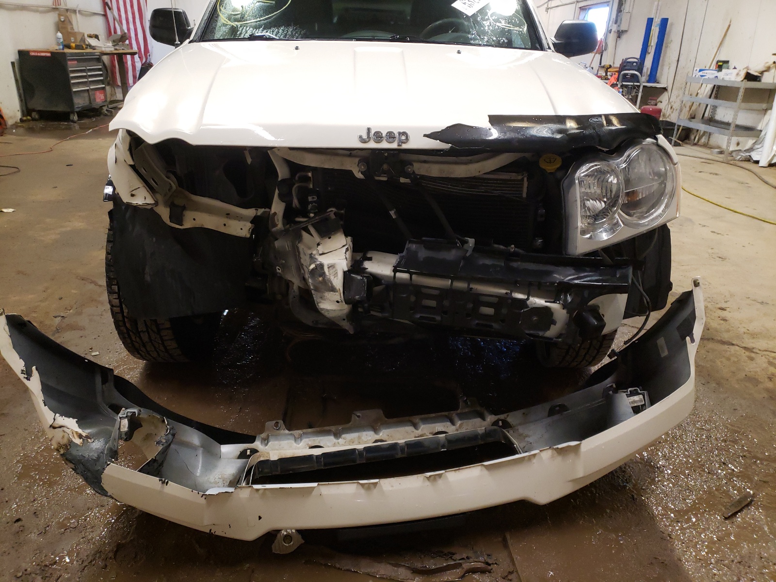 Photo 9 from auction – 2007 JEEP GRAND CHER with VIN 1J8HR58P07C559010