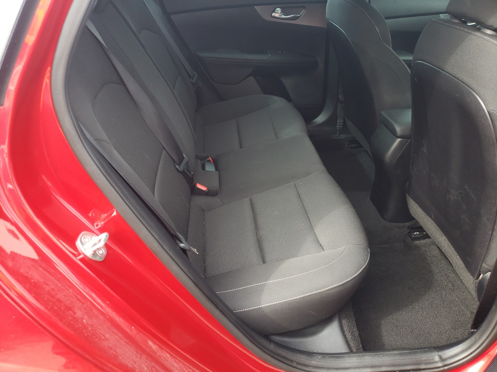 Photo 6 from auction – 2019 KIA FORTE FE with VIN 3KPF24AD3KE012988