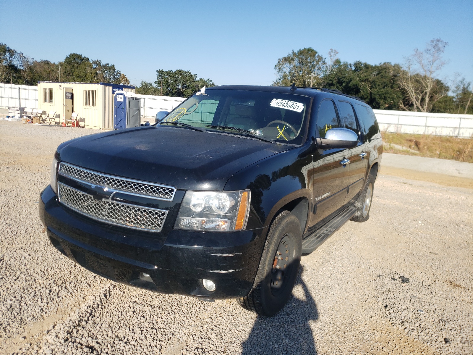 Photo 2 from auction – 2014 CHEVROLET SUBURBAN C with VIN 1GNSCJE00ER152255