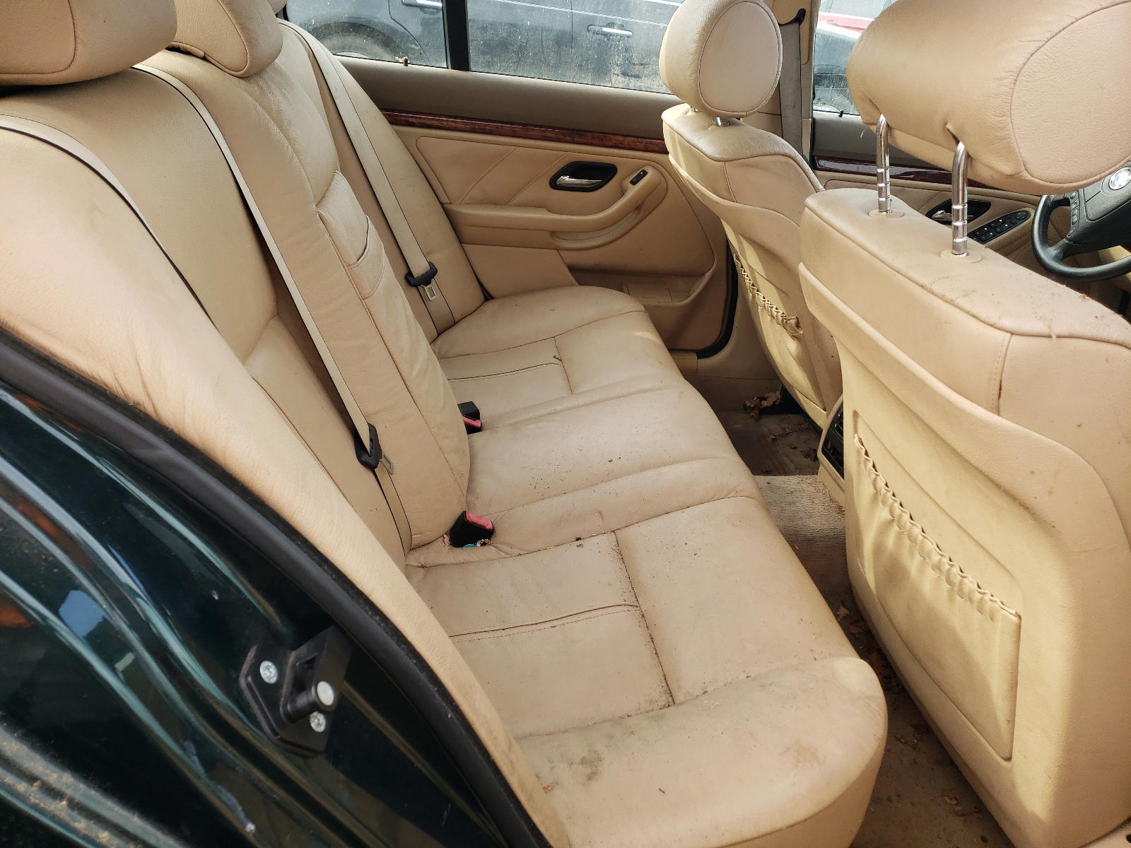 Photo 6 from auction – 2000 BMW 528 I AUTO with VIN WBADM6343YGU29155