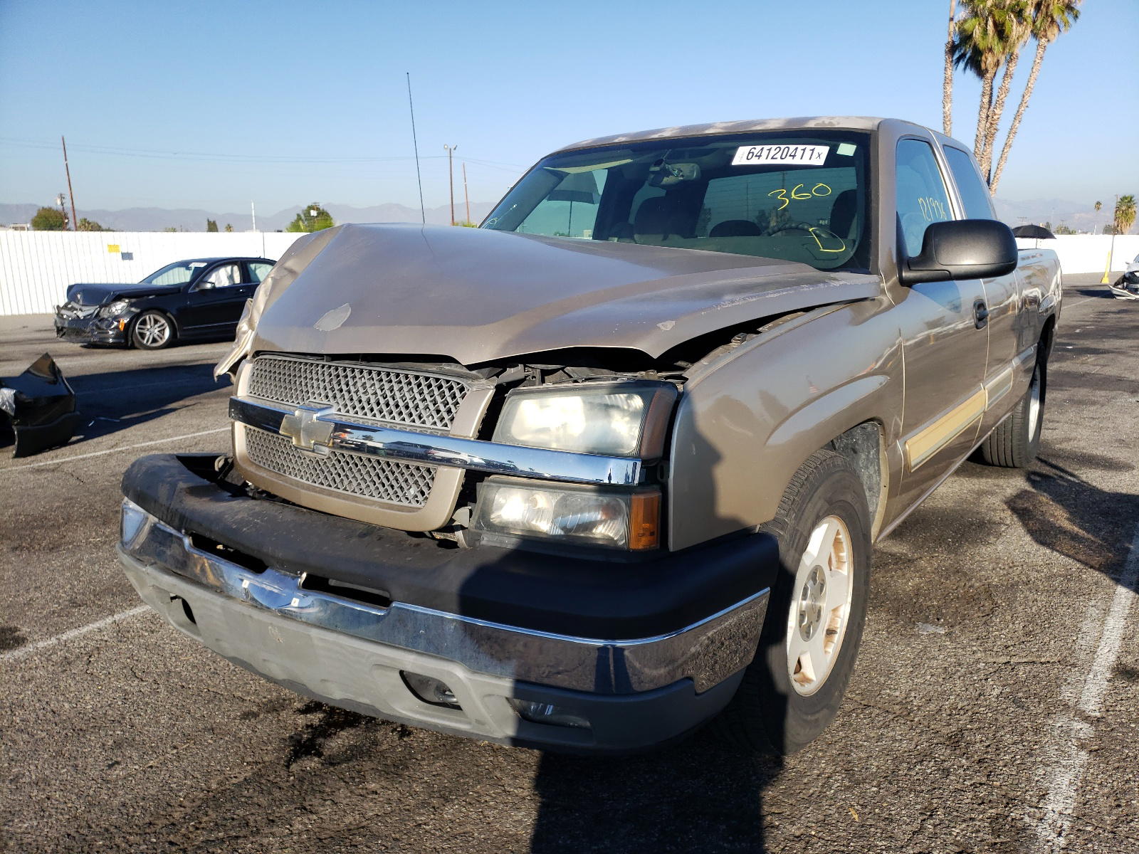 Photo 2 from auction – 2005 CHEVROLET SILVERADO with VIN 2GCEC19V751226856