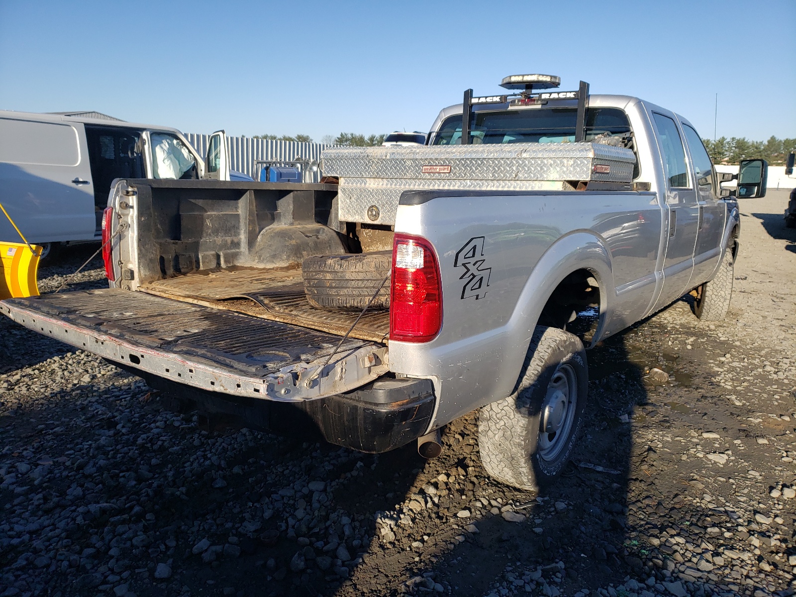 Photo 4 from auction – 2015 FORD F350 SUPER with VIN 1FT8W3B68FEA55456