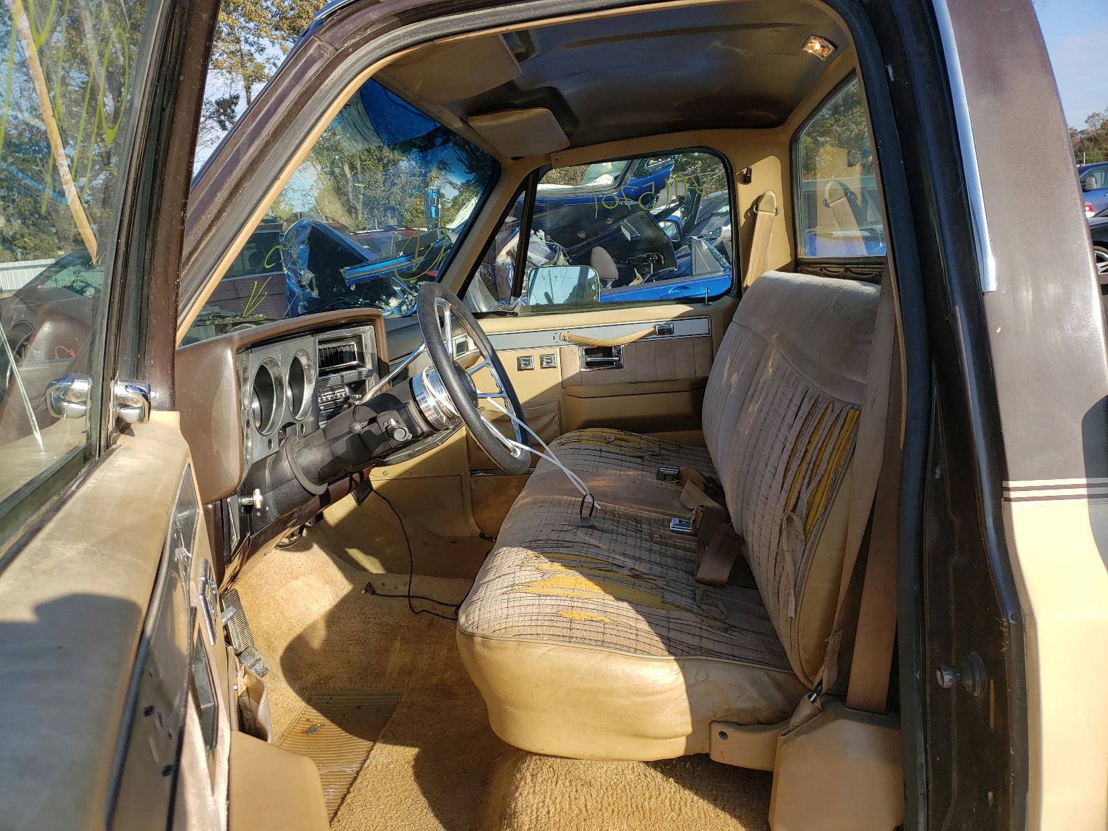 Photo 5 from auction – 1981 CHEVROLET C10 with VIN 1GCDC14H7BB135692