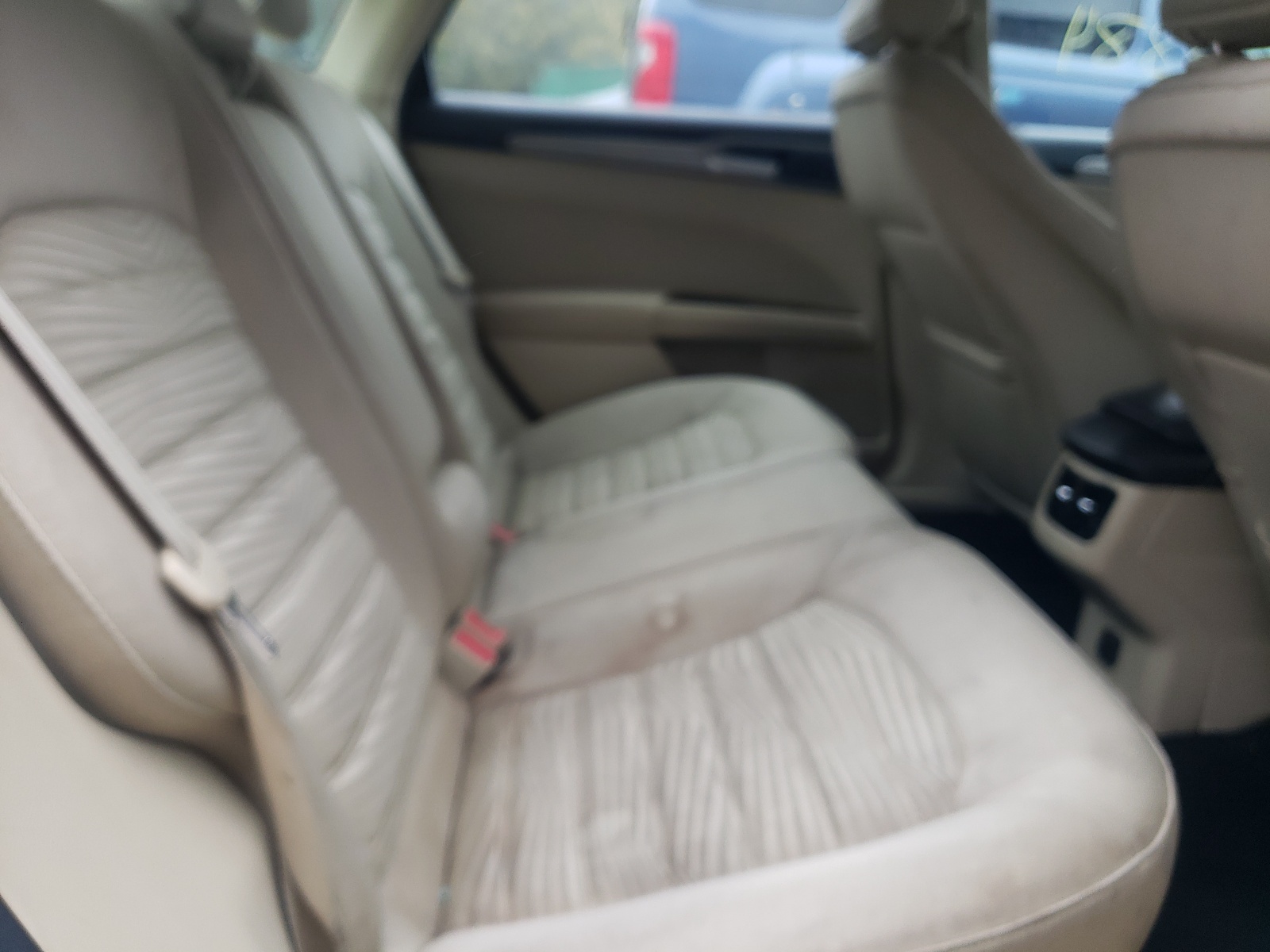 Photo 6 from auction – 2016 FORD FUSION SE with VIN 3FA6P0H79GR392516