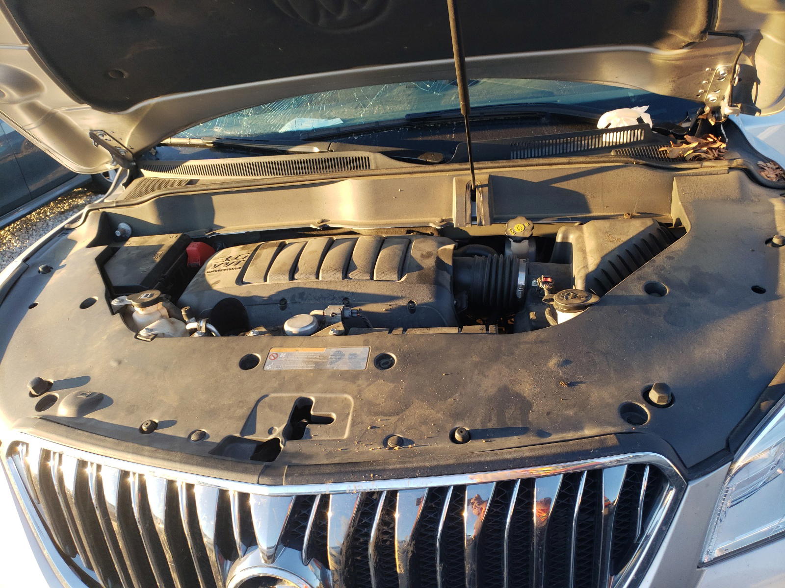 Photo 7 from auction – 2015 BUICK ENCLAVE with VIN 5GAKRCKD6FJ222093
