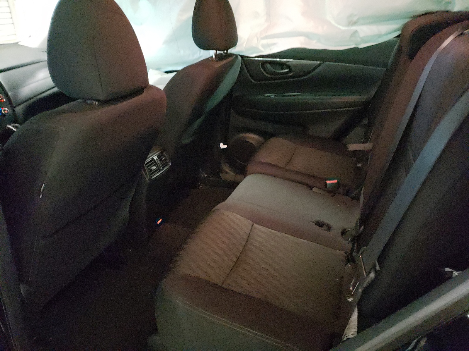 Photo 6 from auction – 2019 NISSAN ROGUE S with VIN 5N1AT2MT3KC729523
