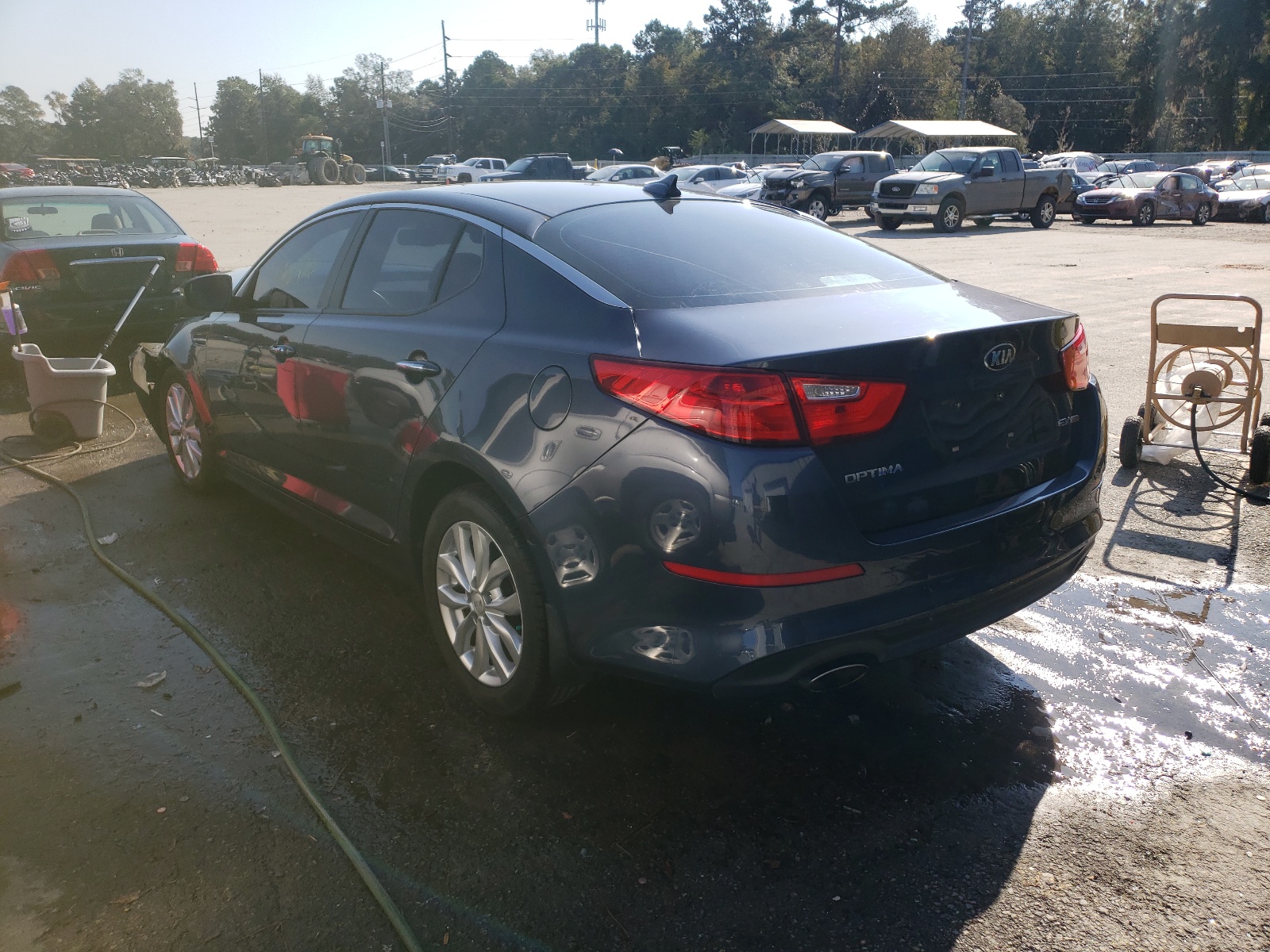 Фото 3 с аукциона – 2015 KIA OPTIMA EX с VIN 5XXGN4A70FG455635