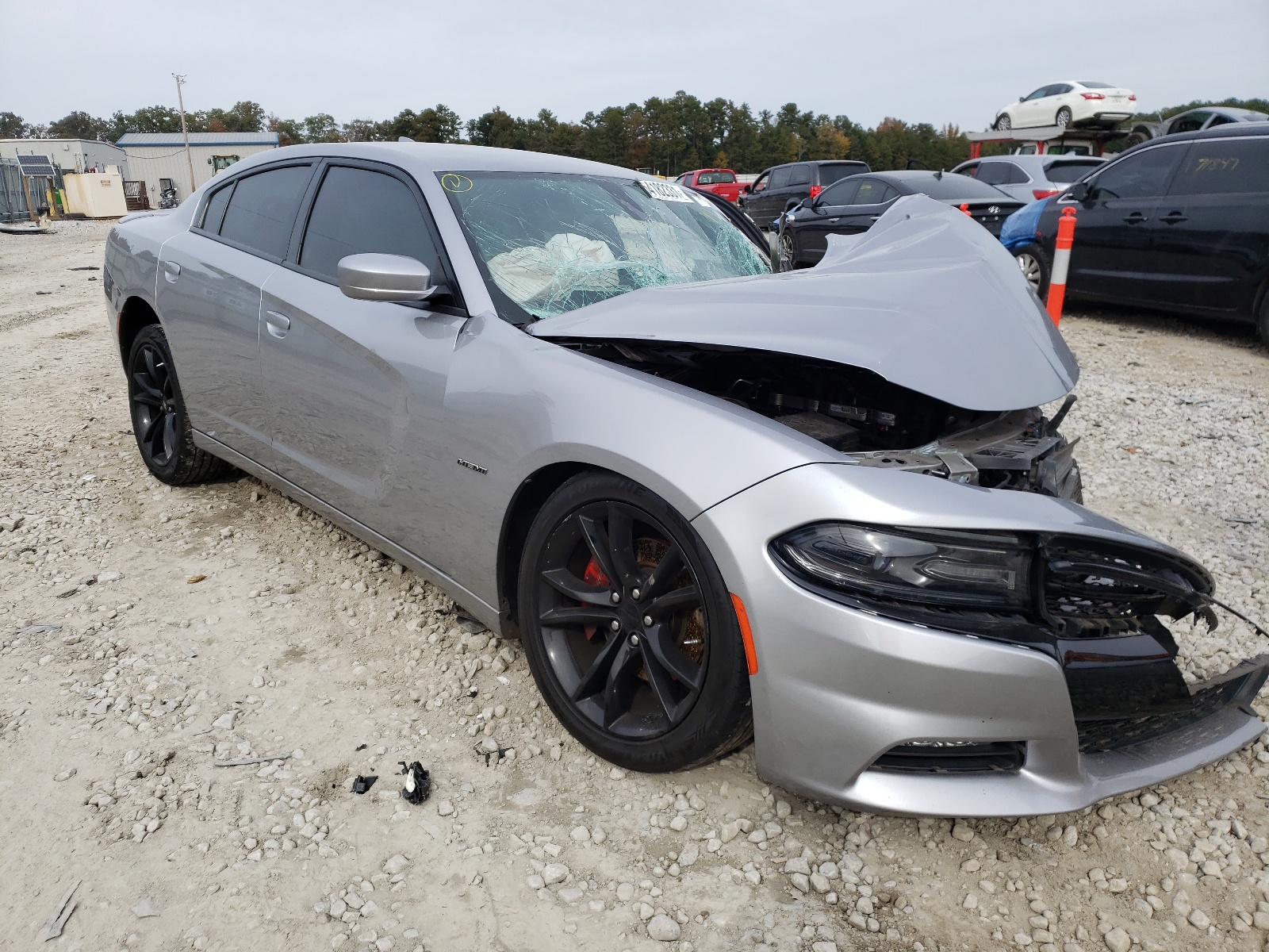 DODGE CHARGER R/ 2017 مع رقم تعريف المركبة 2C3CDXCT9HH510133 - صورة من المزاد
