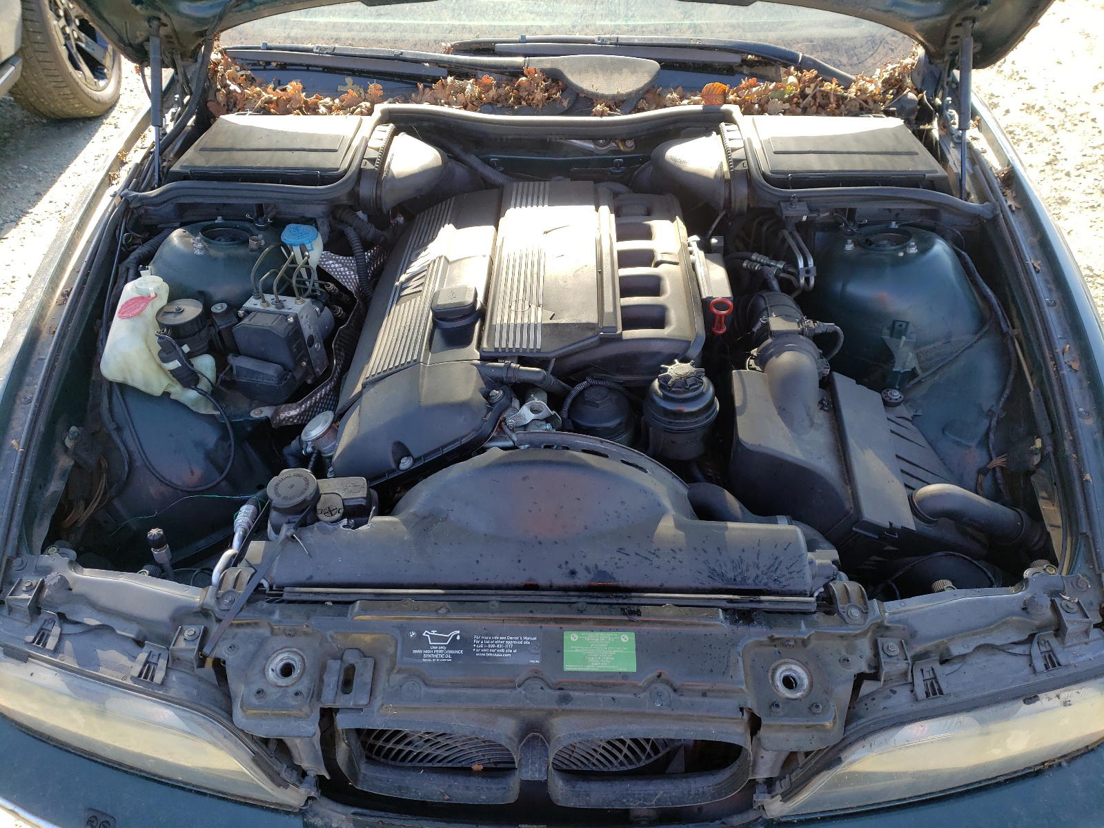 Photo 7 from auction – 2000 BMW 528 I AUTO with VIN WBADM6343YGU29155
