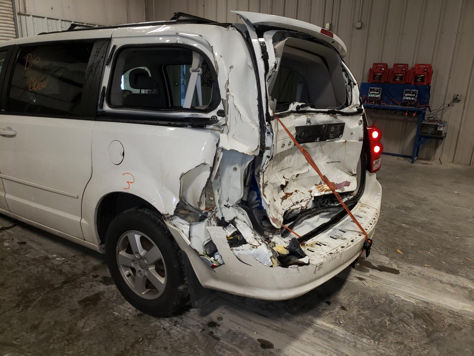 Photo 9 from auction – 2012 DODGE CARAVAN with VIN 2C4RDGCGXCR131878