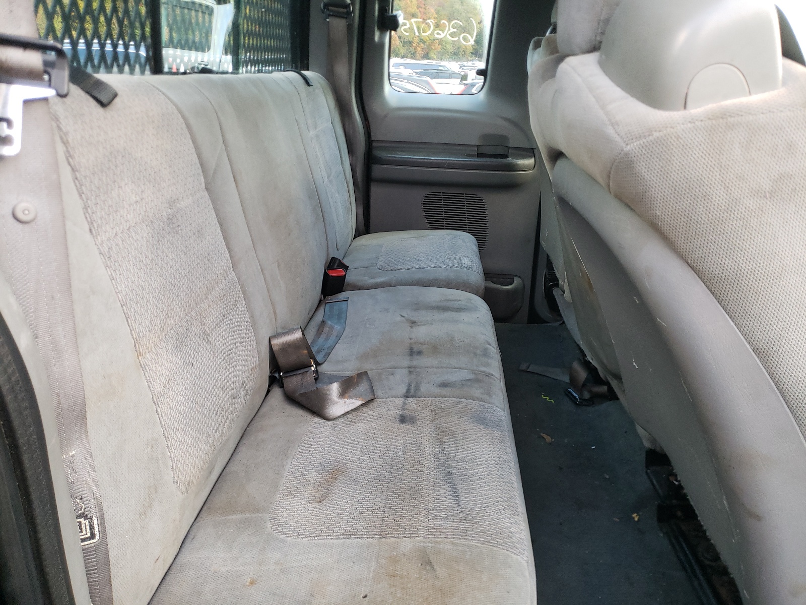 Photo 18 from auction – 2003 FORD F-250 with VIN 1FTNX21L73ED64607