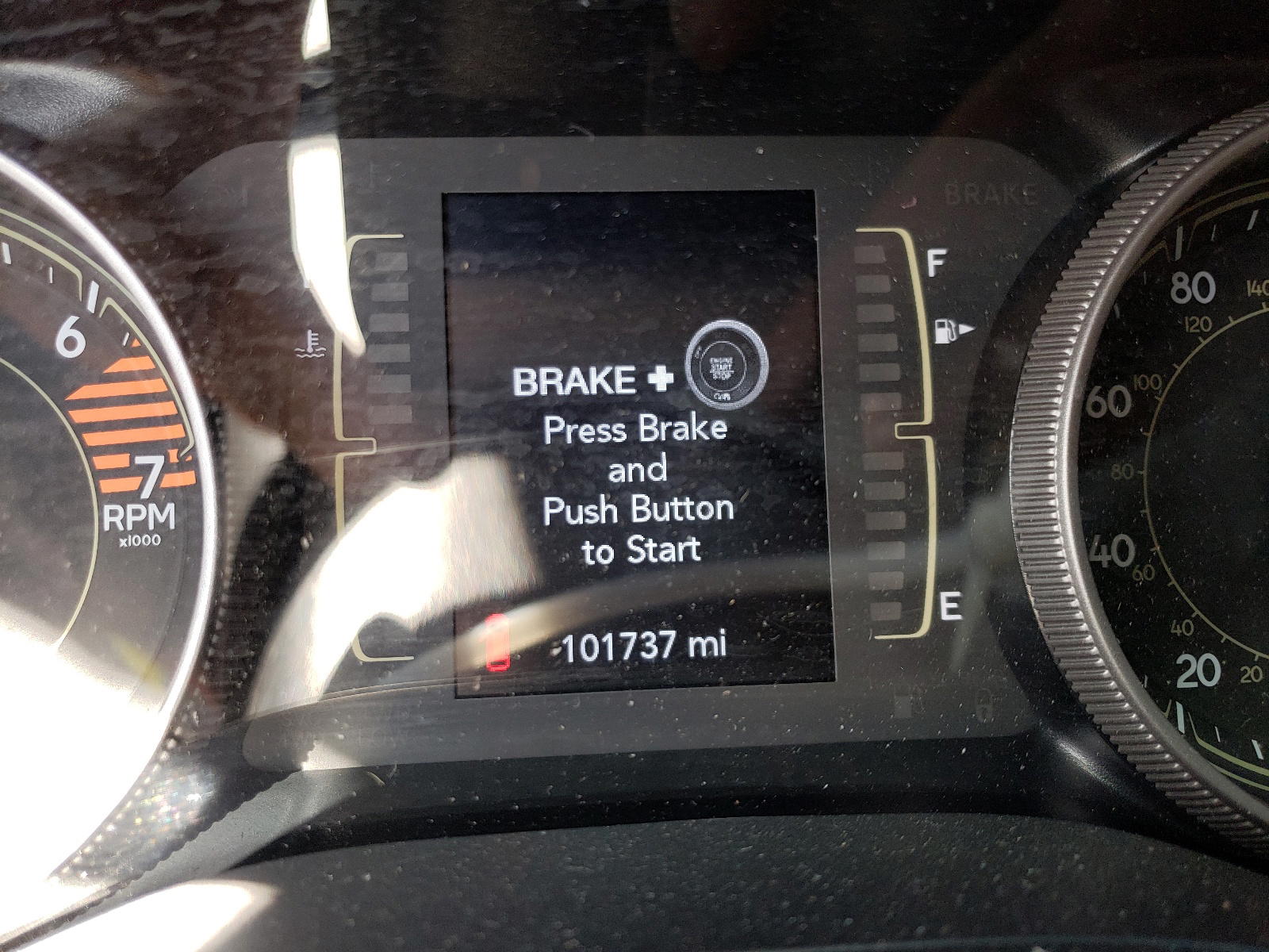 Photo 8 from auction – 2019 JEEP CHEROKEE L with VIN 1C4PJLLB7KD316615