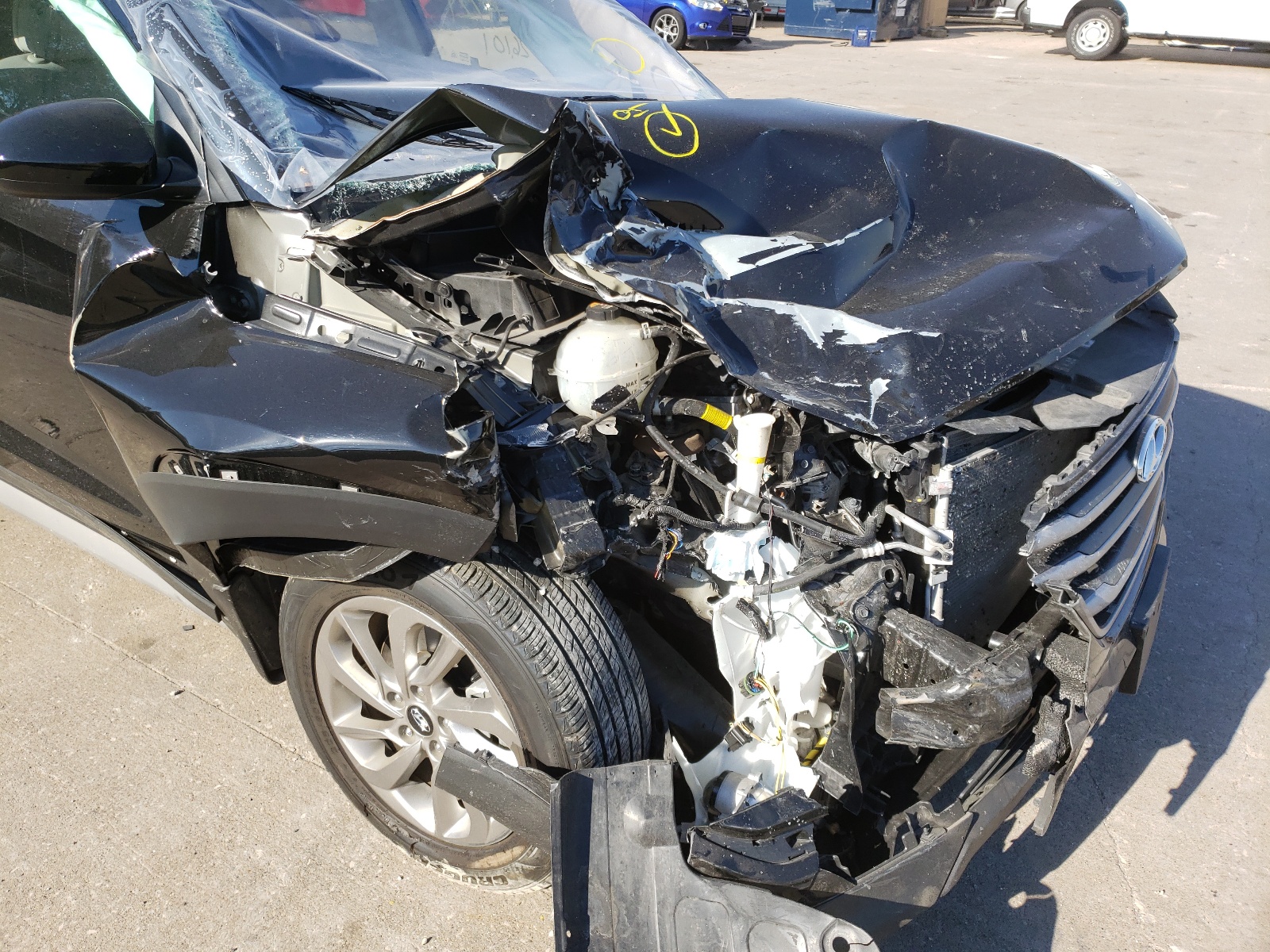 Photo 9 from auction – 2017 HYUNDAI TUCSON LIM with VIN KM8J33A44HU567522