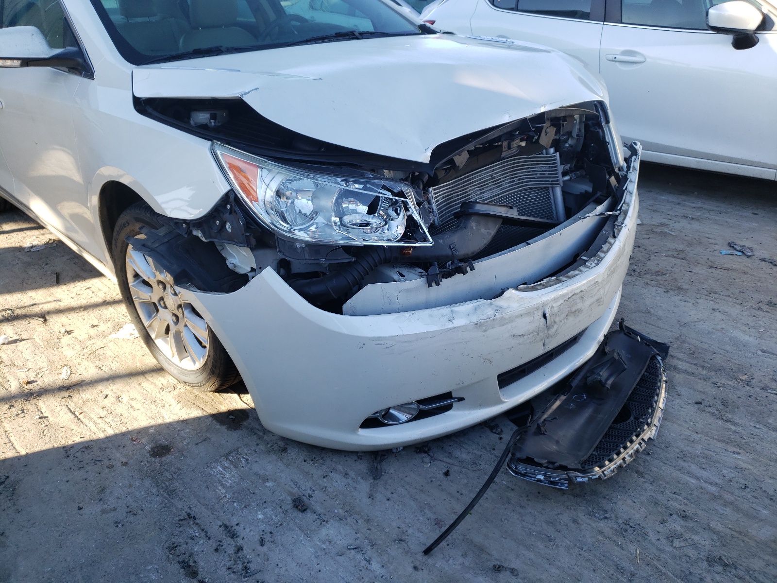 Photo 9 from auction – 2013 BUICK LACROSSE with VIN 1G4GC5ER0DF321402