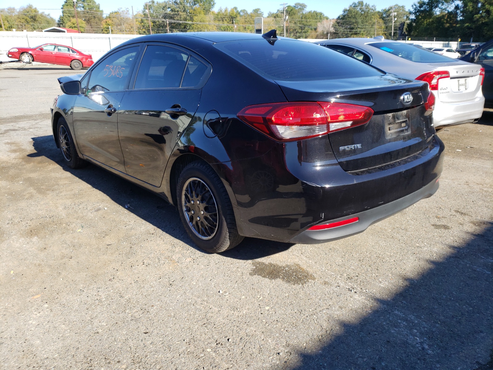Photo 3 from auction – 2018 KIA FORTE LX with VIN 3KPFK4A73JE276348